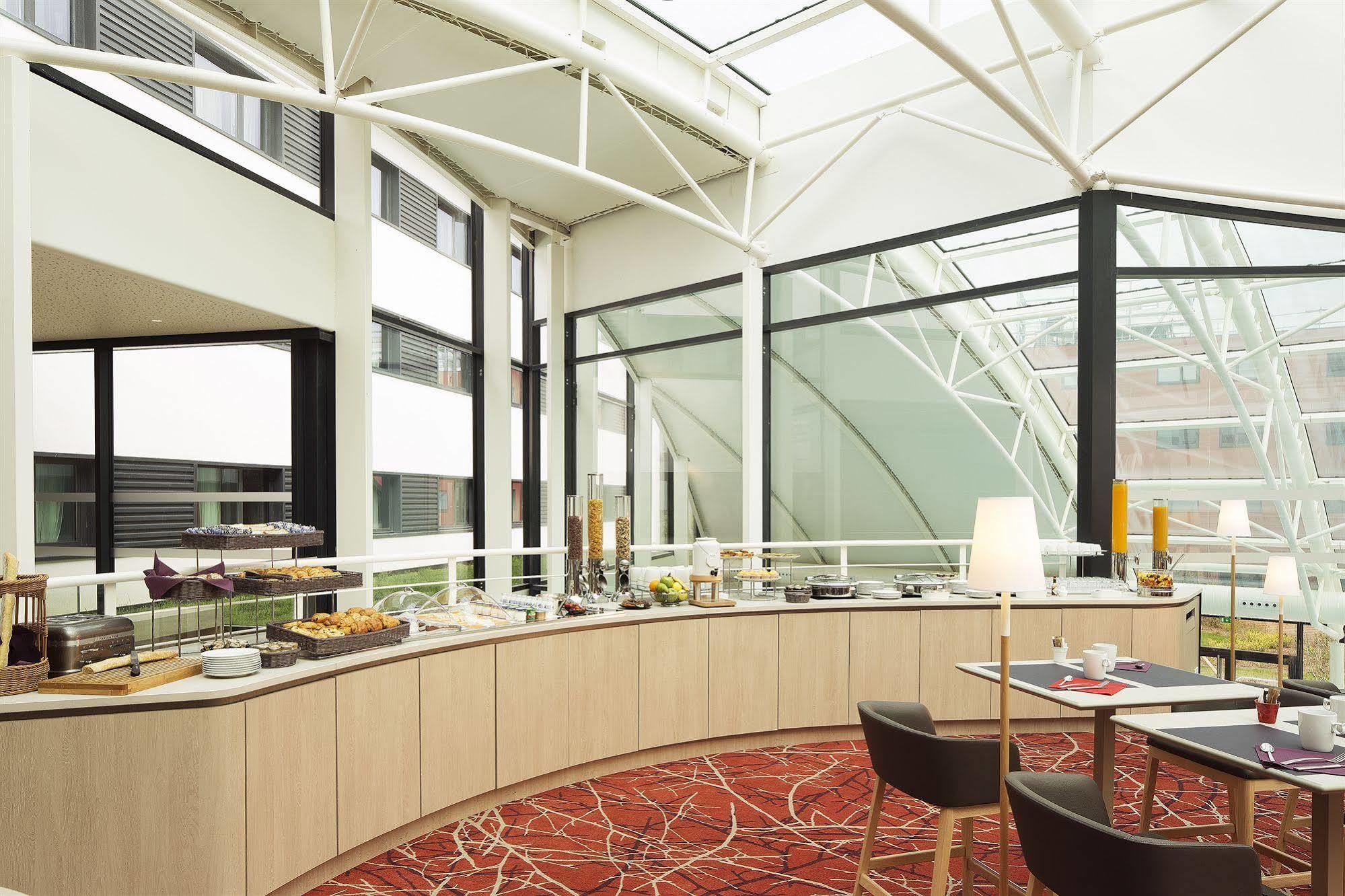 Hotel Oceania Paris Roissy Cdg 4*